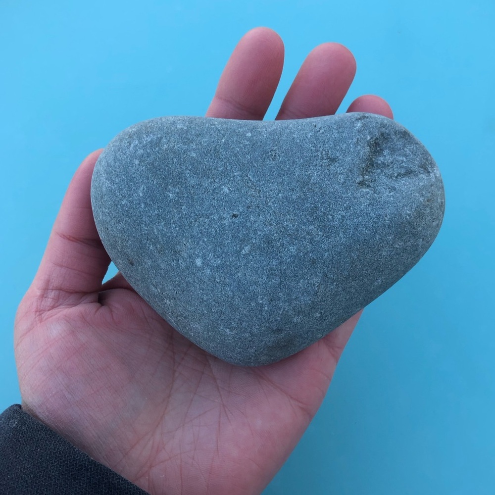 Made by Nature🇨🇦 Natural Heart Shaped Rock Stone Decor Unique Gift Handpicked